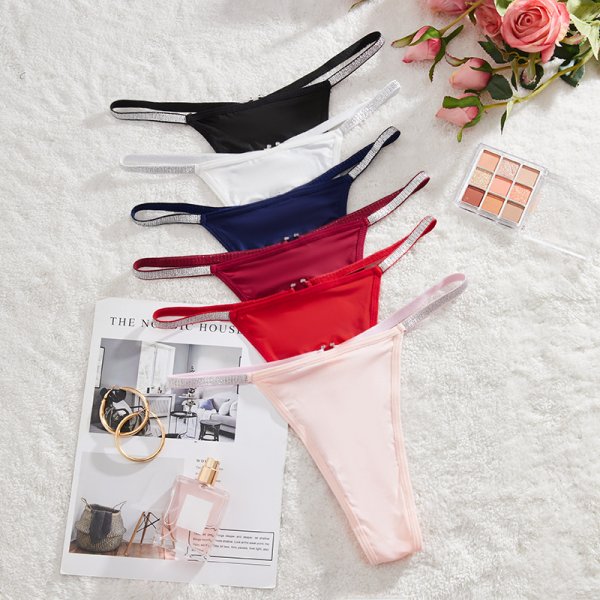 Women's slim thong with sexy design, ultra-thin silver ribbon, comfortable women's underwear