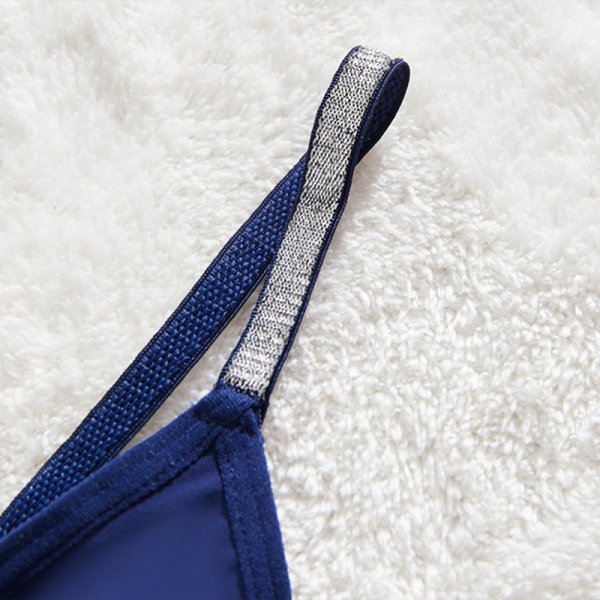 Women's slim thong with sexy design, ultra-thin silver ribbon, comfortable women's underwear