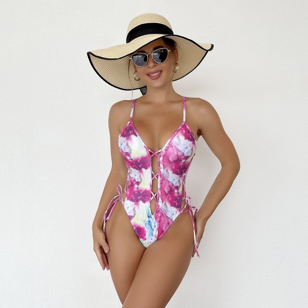 New one-piece swimsuit with hot stamping printed tight conservative swimsuit for women