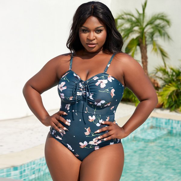 New one-piece swimsuit with printed pleated strapless suspender, plus size swimsuit for women
