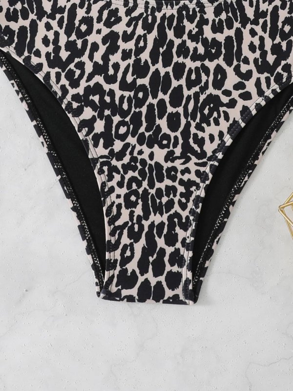 2026 new split swimsuit leopard print minimalist bikini with chest cushion women's sexy beach swimsuit women