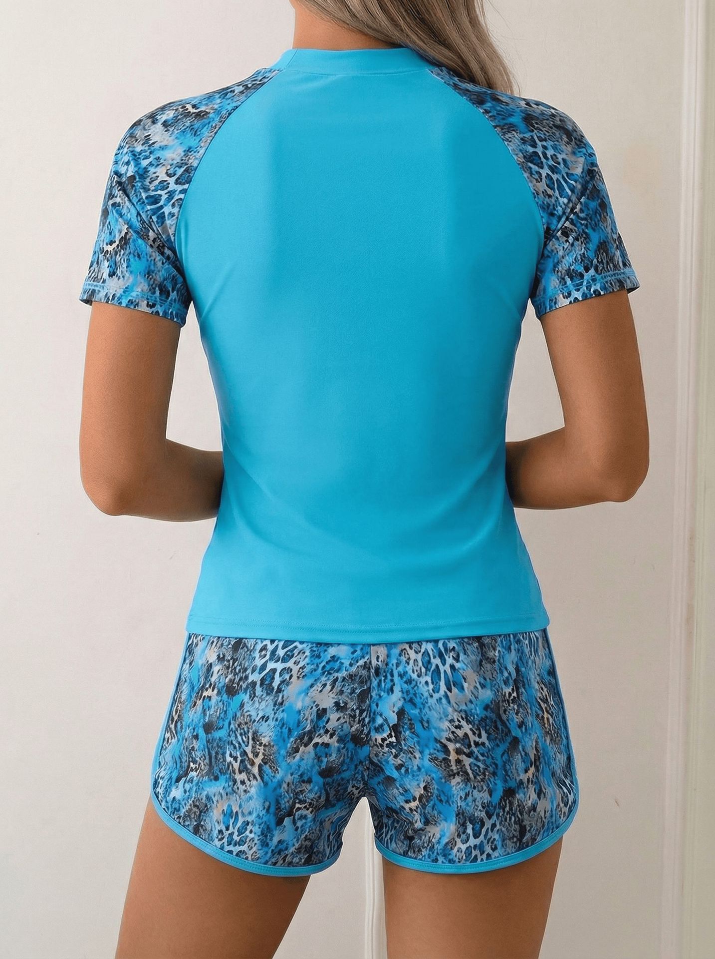 (image for) Women Short Sleeve Rash Guard Set, Conservative Two Piece Swimsuit with Shorts, Surfing Bathing Suit S-XXL