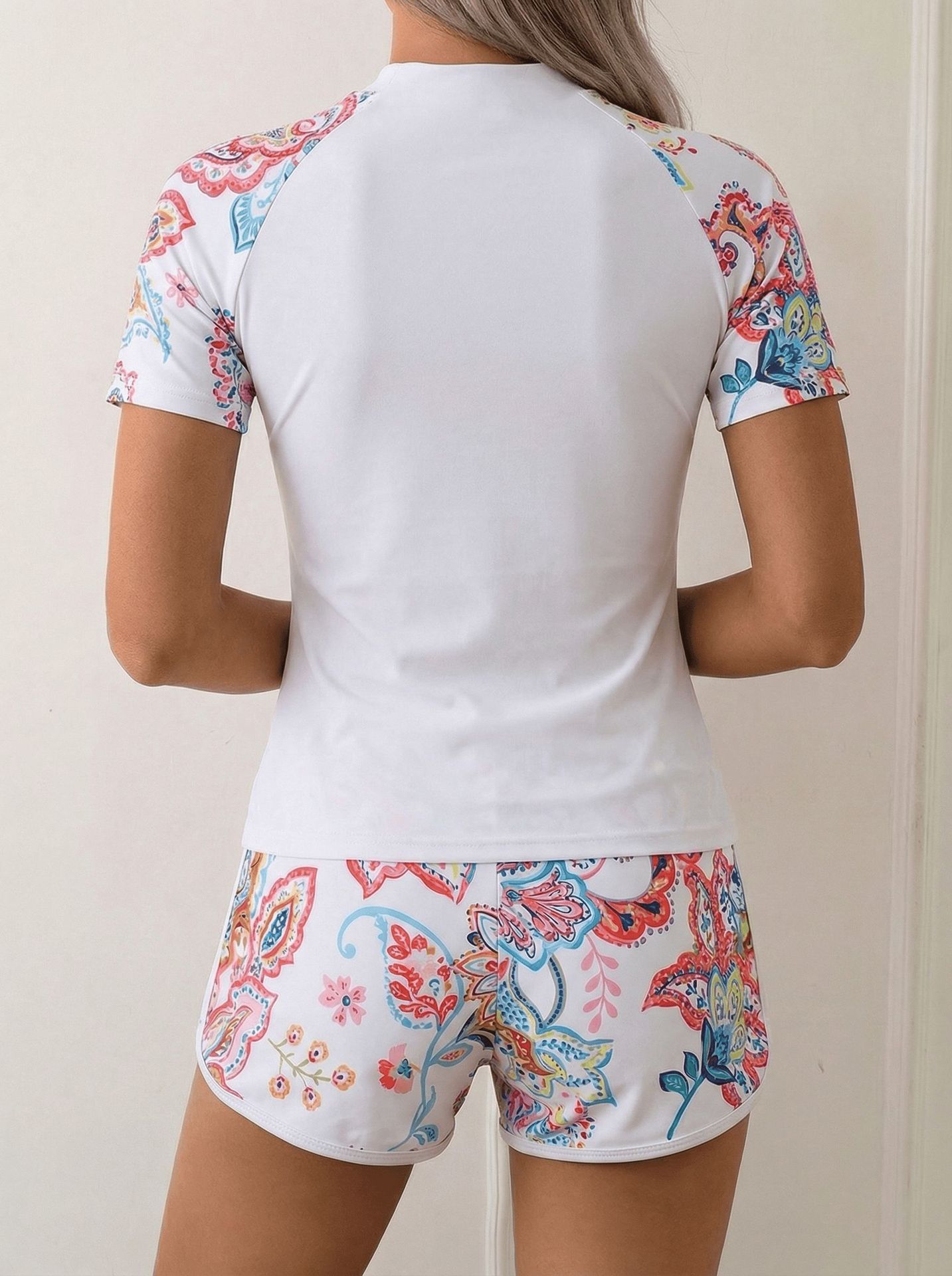 (image for) Women Short Sleeve Rash Guard Set, Conservative Two Piece Swimsuit with Shorts, Surfing Bathing Suit S-XXL