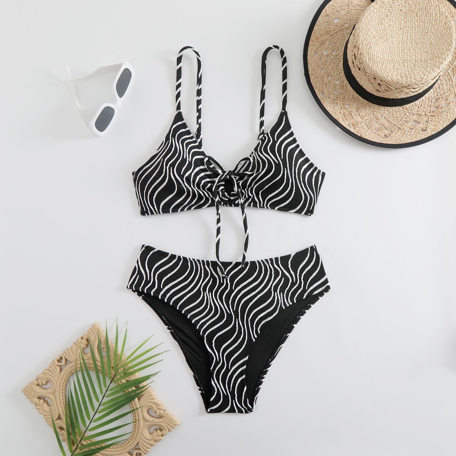 (image for) Women Wave‑Pattern Two‑Piece Bikini Set, Front Tie Padded Swimsuit