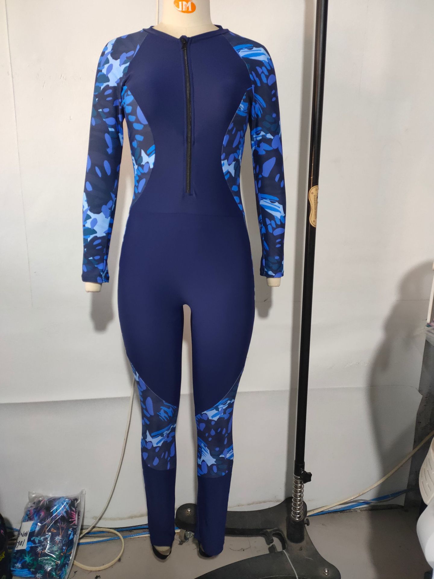 (image for) Women's Long Sleeve Full Body One Piece Rash Guard Swimsuit Floral Print Color Block High Stretch Conservative Surfing Diving UV Protection Swimwear