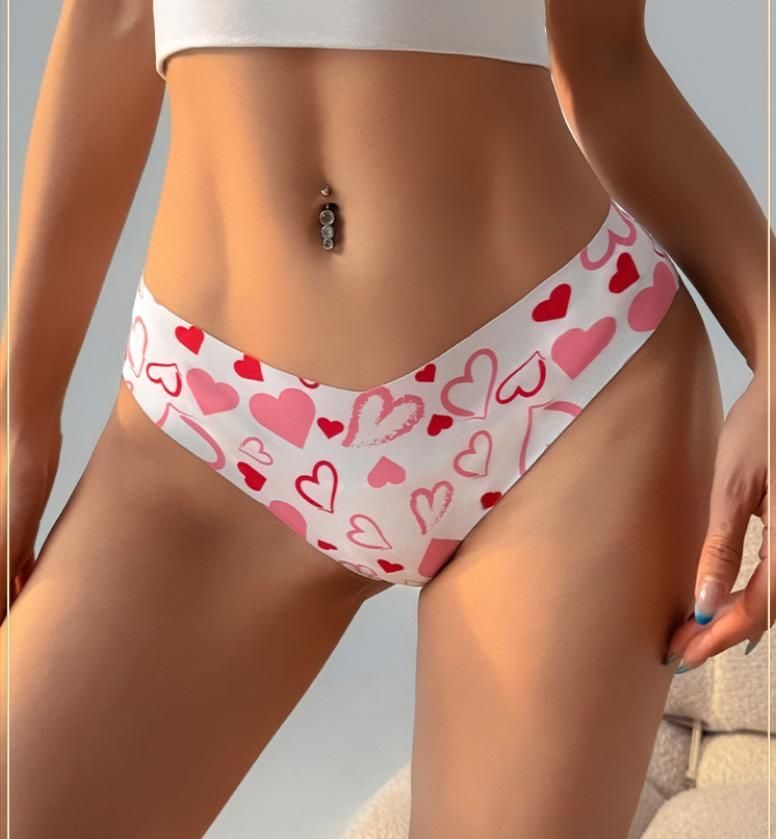(image for) Women Digital Heart Floral Print Low Rise Seamless Brief Panties Breathable Stretchy Nylon Yoga No-Show Everyday Intimates