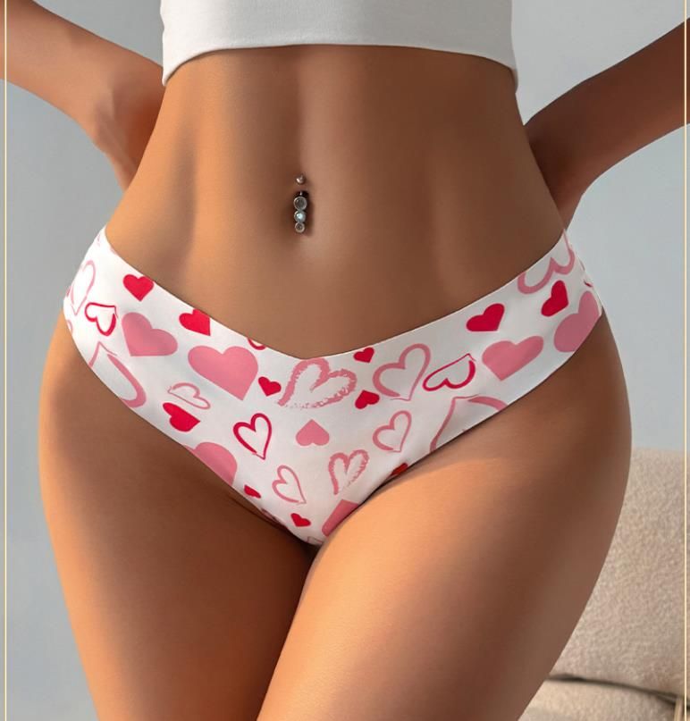 (image for) Women Digital Heart Floral Print Low Rise Seamless Brief Panties Breathable Stretchy Nylon Yoga No-Show Everyday Intimates