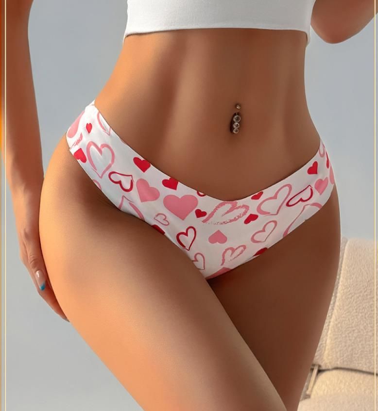 (image for) Women Digital Heart Floral Print Low Rise Seamless Brief Panties Breathable Stretchy Nylon Yoga No-Show Everyday Intimates