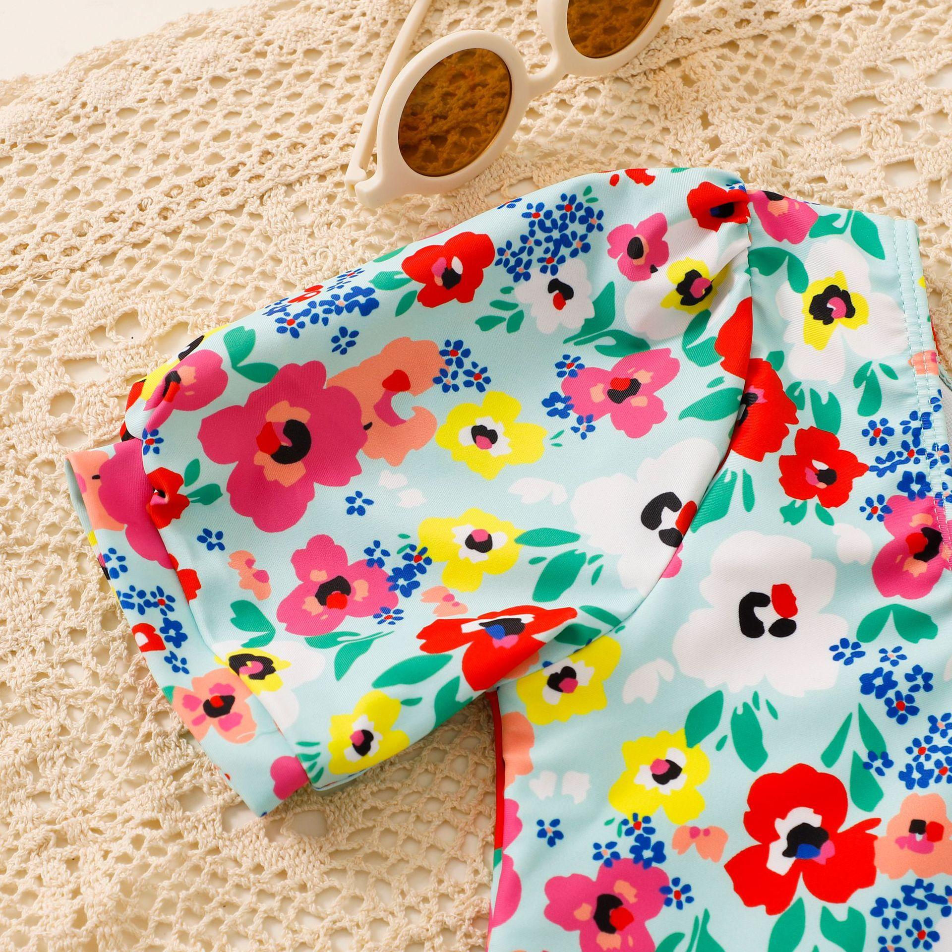 (image for) Girls Puff‑Sleeve Floral One‑Piece Swimsuit Kids V‑Neck Printed Bathing Suit 130‑160